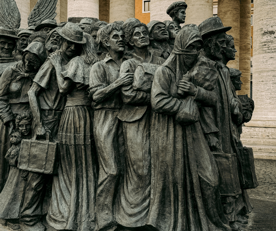 Eine Skulptur mit Menschen die Verzweifelt wirken, Menschen auf der Flucht
Ich bin linksgrünwokeversifft, wenn das bedeutet dass ich sowas nicht haben will.